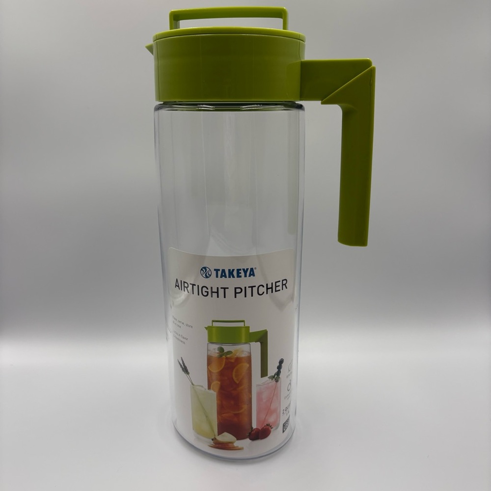 Takeya 2.0 Quarts Airtight Drink Maker Water Pitcher Green